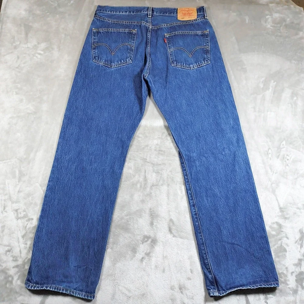 Vintage Levis 501 Jeans Mens 35x30.5 Straight Leg Classic‎ Denim Button Fly Y2K